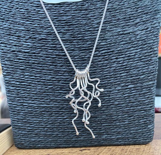 Squiggly Necklace